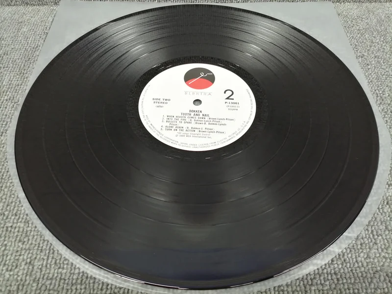 ELEKTRA Analoge Schallplatte DOKKEN/ZÄHNE UND NÄGEL