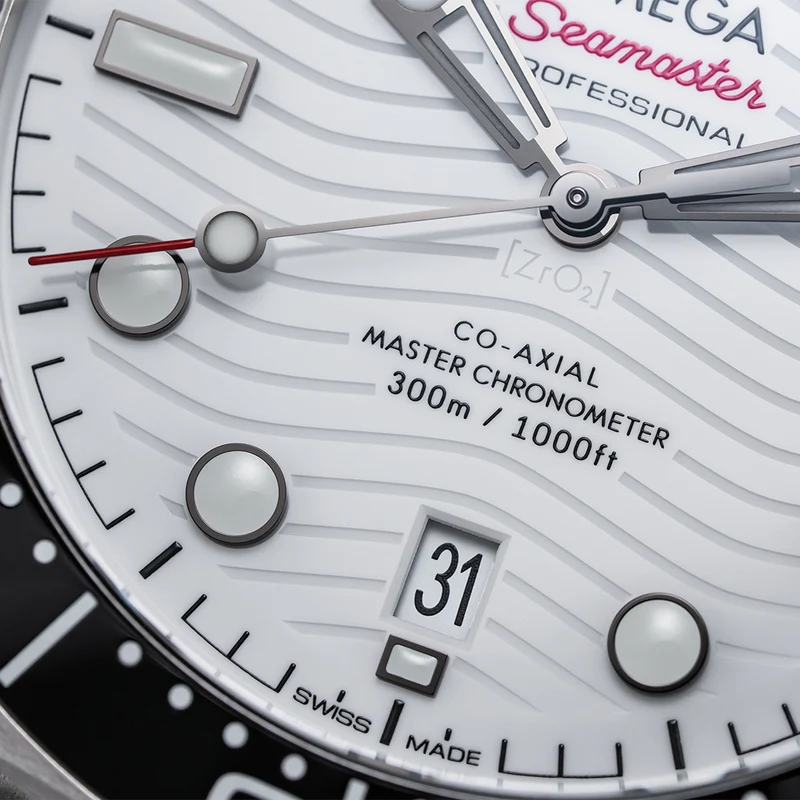 Seamaster Diver 300M 42mm - White on Bracelet