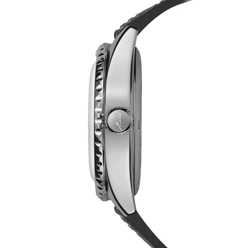 Ocean Star Decompression Worldtimer 40.5mm - Black on Rubber Strap w/ Additional Bracelet