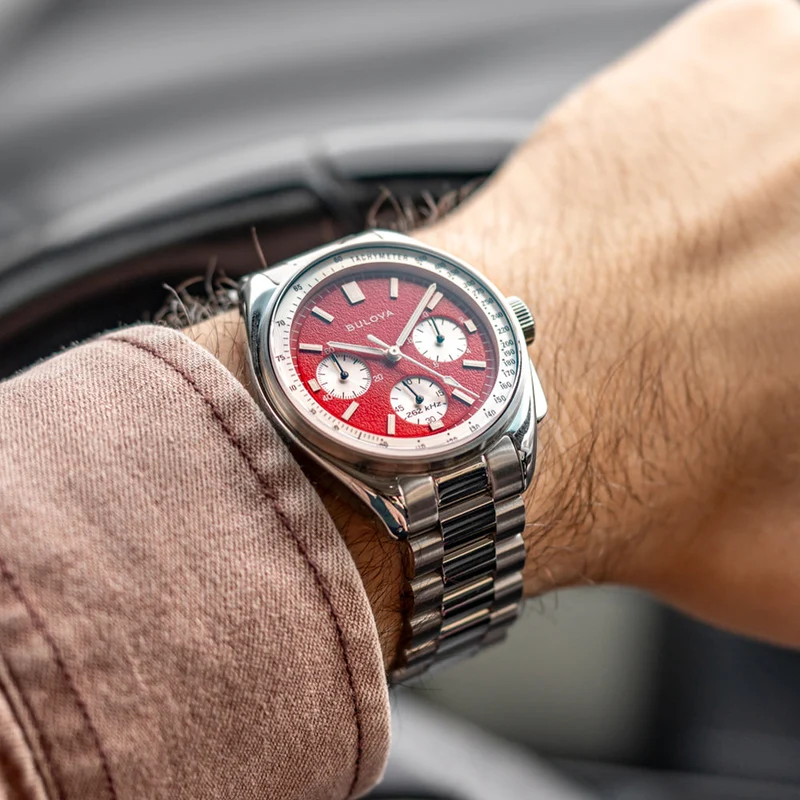 Lunar Pilot "Blood Moon" 43.5mm - Red on Bracelet