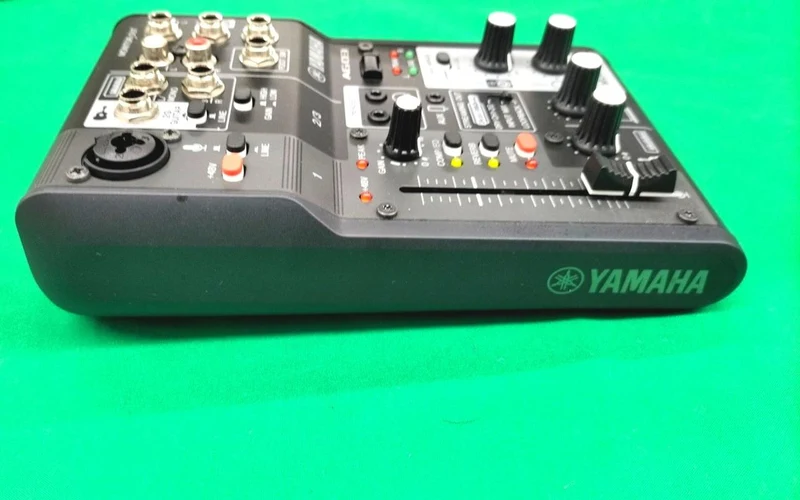 YAMAHA Audio-Interface AG03MK2