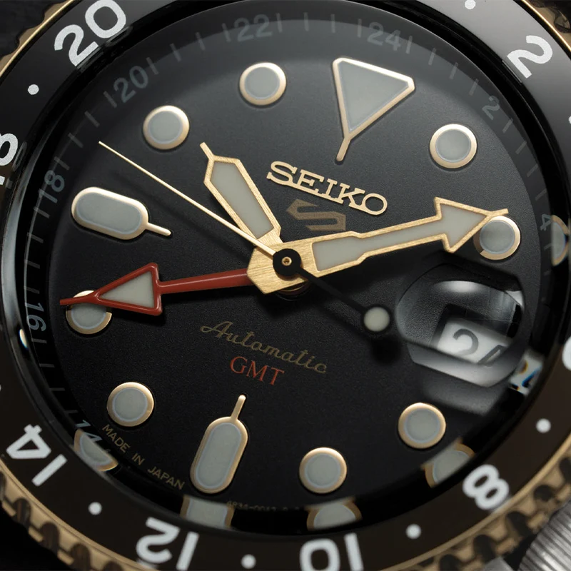 SSK036 5 Sports SKX GMT 42.5mm - Black on Leather Strap