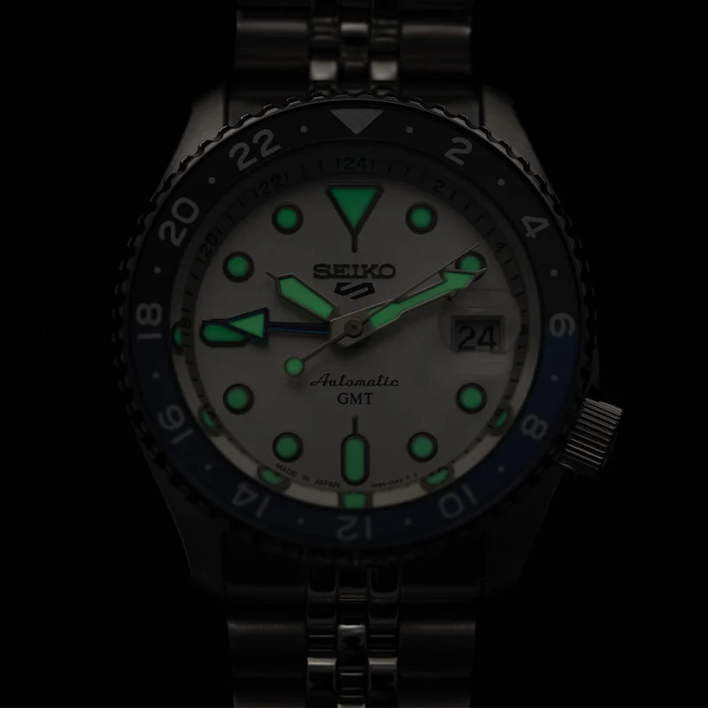 SSK033 5 Sports SKX GMT 42.5mm - White on Bracelet
