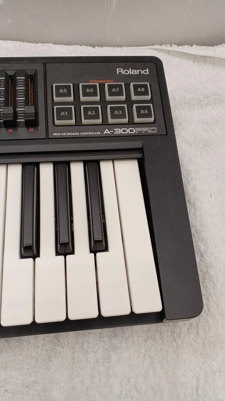 ROLAND MIDI-Controller A-300PRO