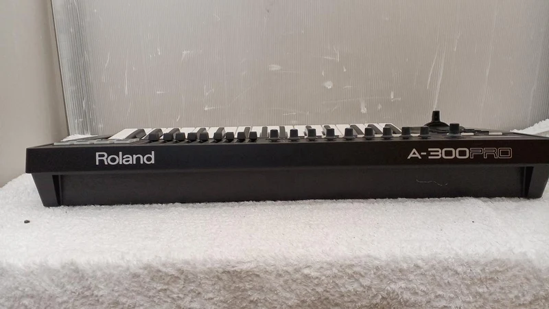 ROLAND MIDI-Controller A-300PRO