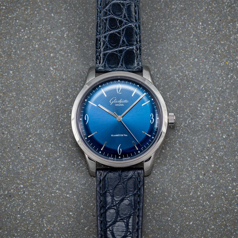 Sixties 39mm - Galvanized Blue on Strap