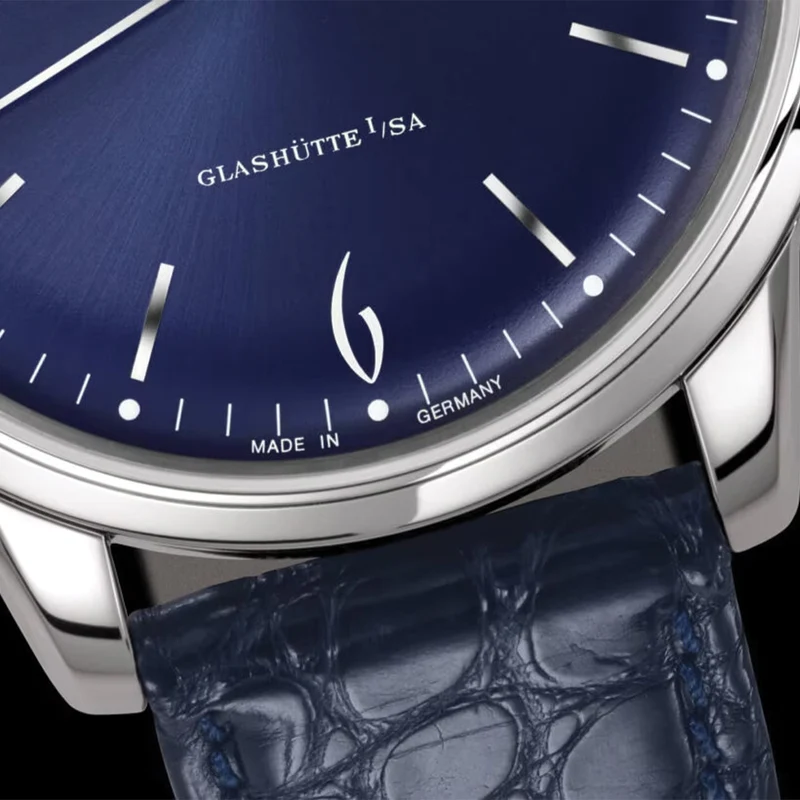 Sixties 39mm - Galvanized Blue on Strap