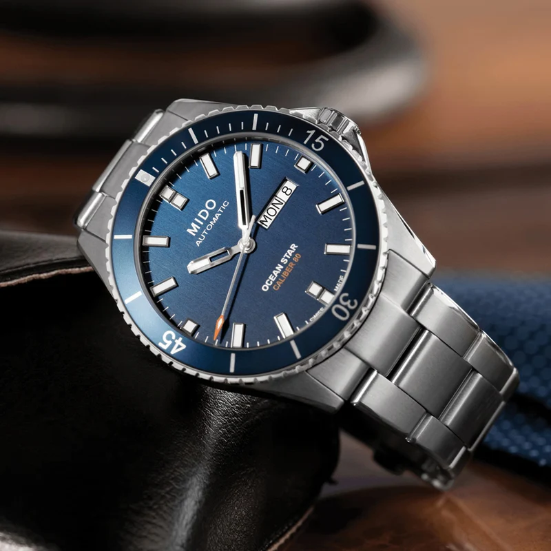 Ocean Star Captain 42.5mm - Blue on Bracelet