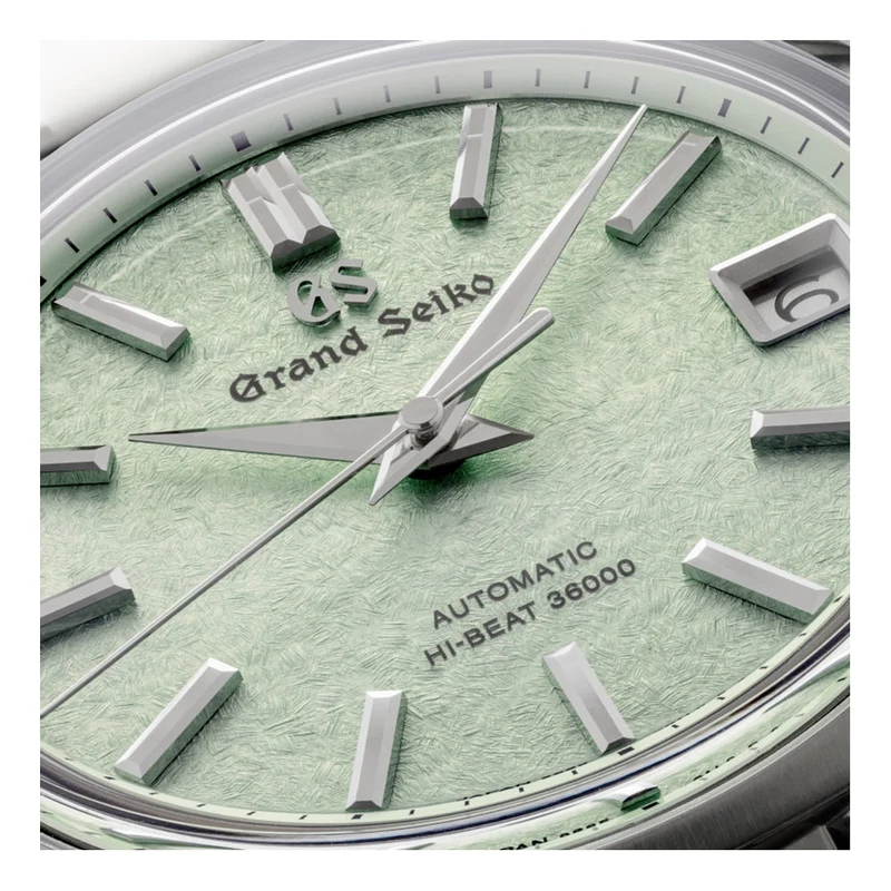 SBGH343 Heritage Hi-Beat 36000 38mm - Green on Bracelet