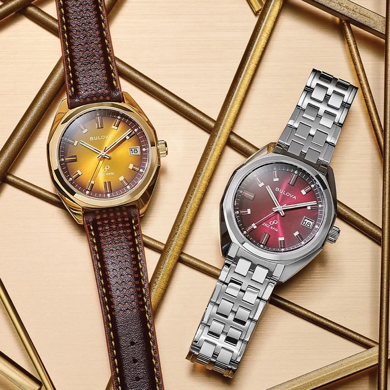 Jet Star 50th Anniversary 40mm - Red on Bracelet