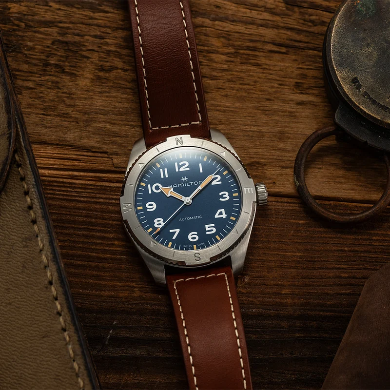 Khaki Field Expedition 37mm - Blue on Strap