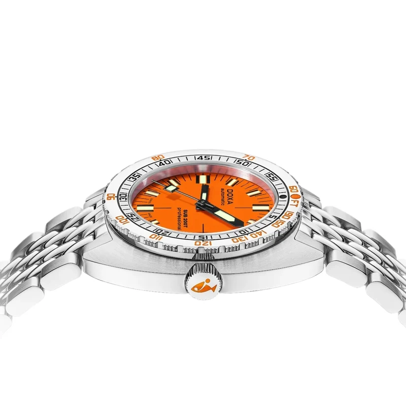 SUB 200T Professional 39mm - Orange on Bracelet