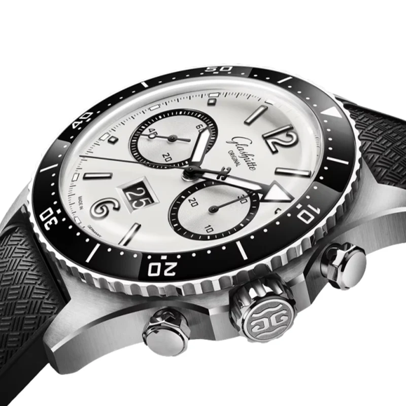 SeaQ Chronograph 43.2mm - Galvanized Silver on Rubber Strap