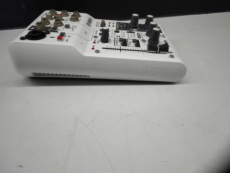 YAMAHA Mixer AG03