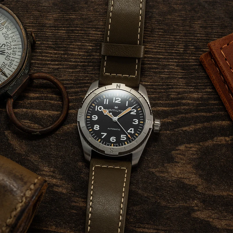 Khaki Field Expedition 37mm - Black on Strap