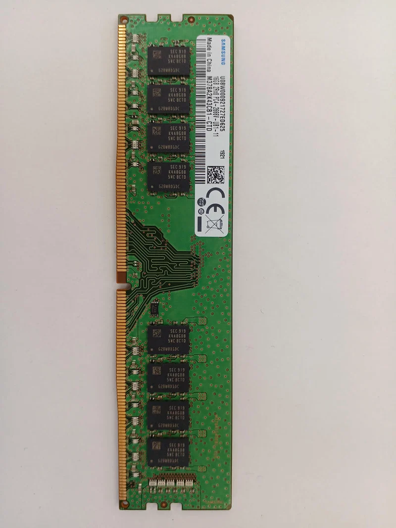 SAMSUNG DDR4-Speicher 16GB M378A2K43CB1-CTD