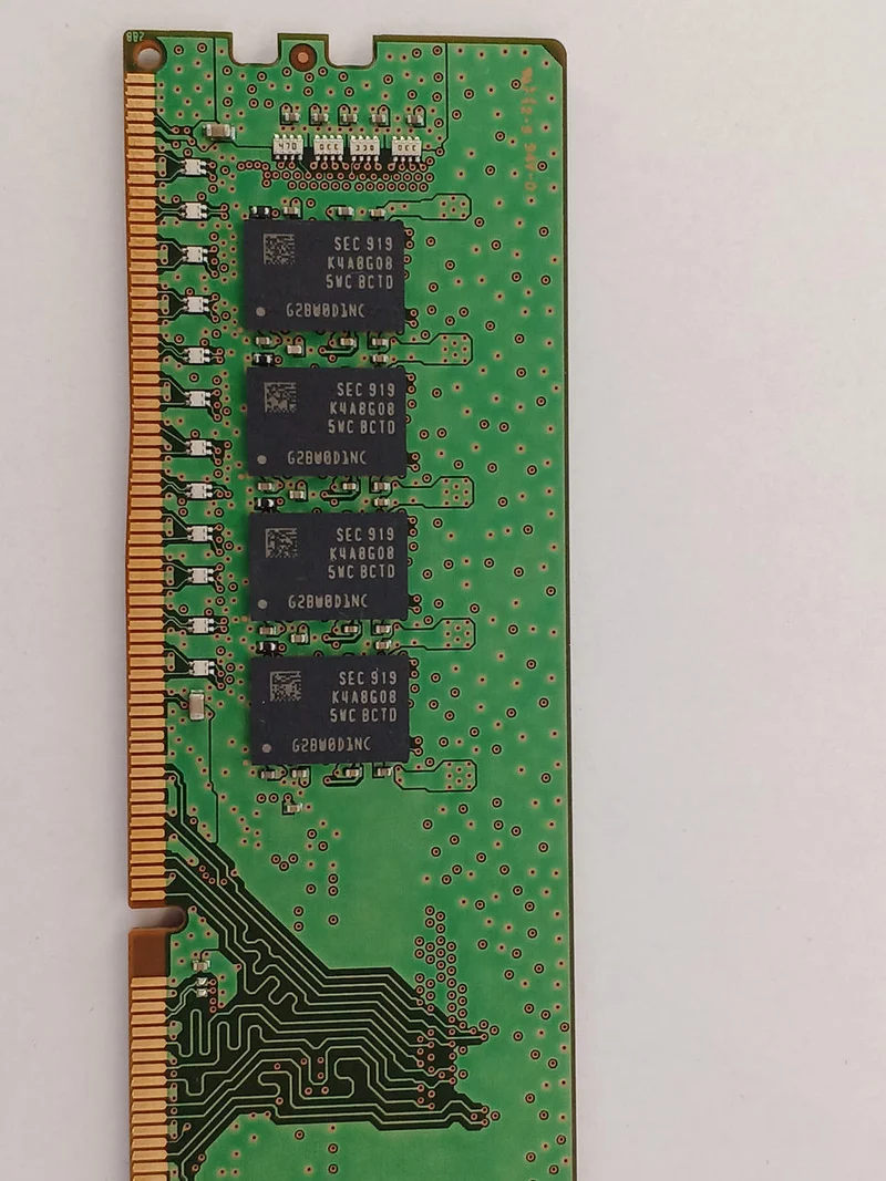 SAMSUNG DDR4-Speicher 16GB M378A2K43CB1-CTD
