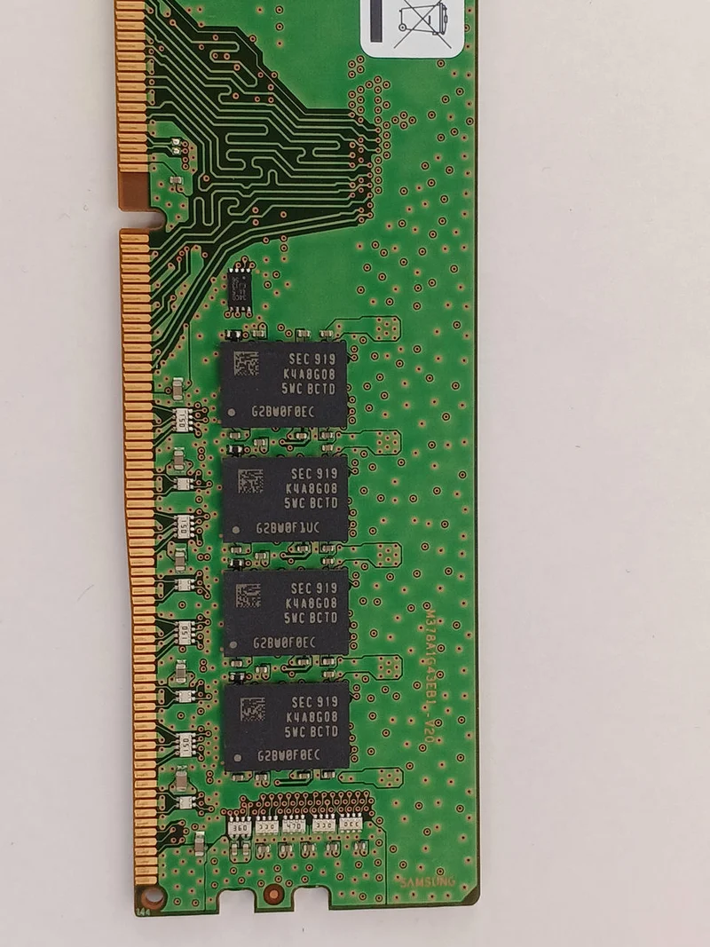 SAMSUNG DDR4-Speicher 16GB M378A2K43CB1-CTD