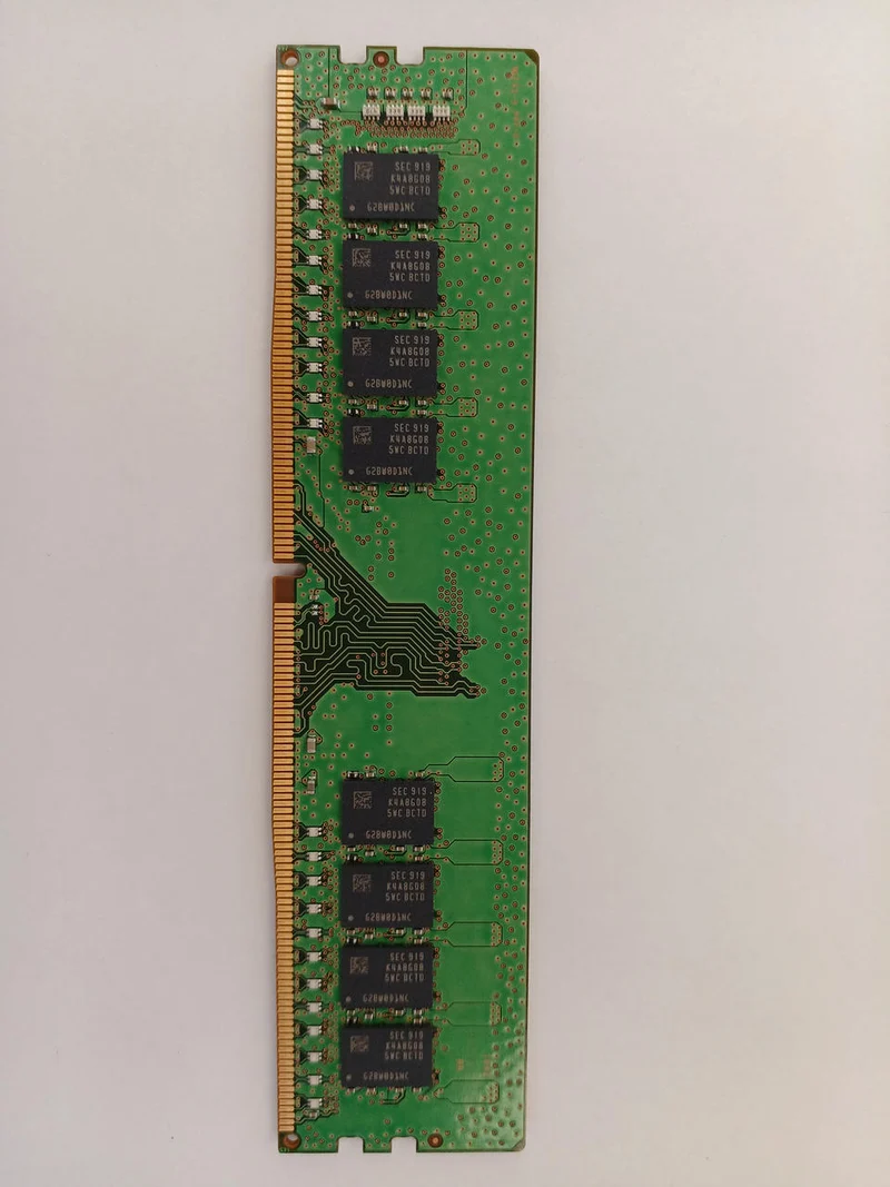 SAMSUNG DDR4-Speicher 16GB M378A2K43CB1-CTD