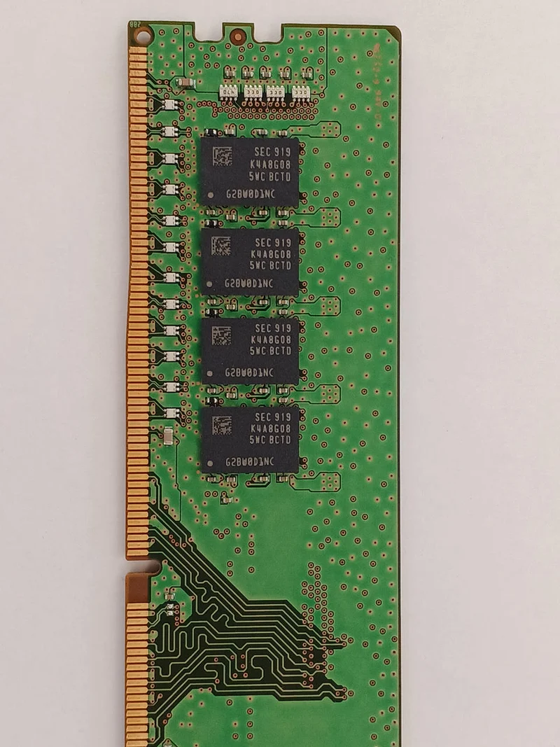 SAMSUNG DDR4-Speicher 16GB M378A2K43CB1-CTD