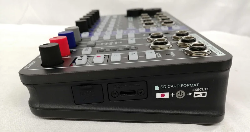 ZOOM Digitalmixer-Recorder LIVETRAK L6