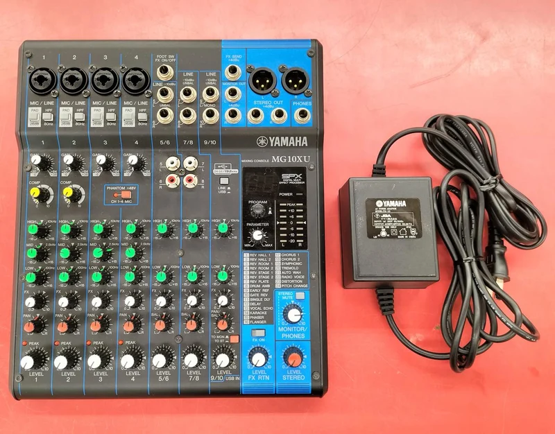 YAMAHA Mixer MG10XU