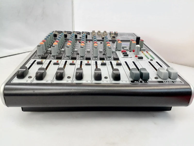 BEHRINGER Analogmixer XENYX X1204USB