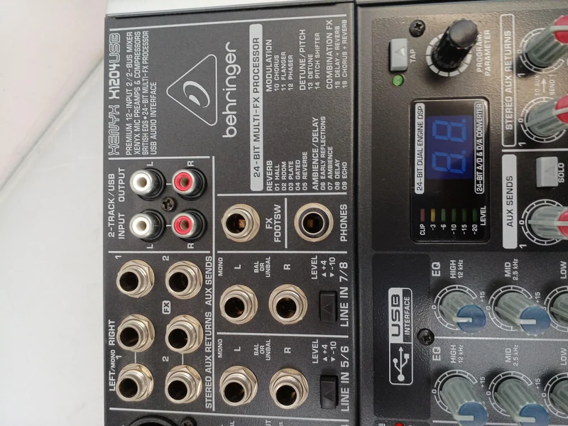BEHRINGER Analogmixer XENYX X1204USB