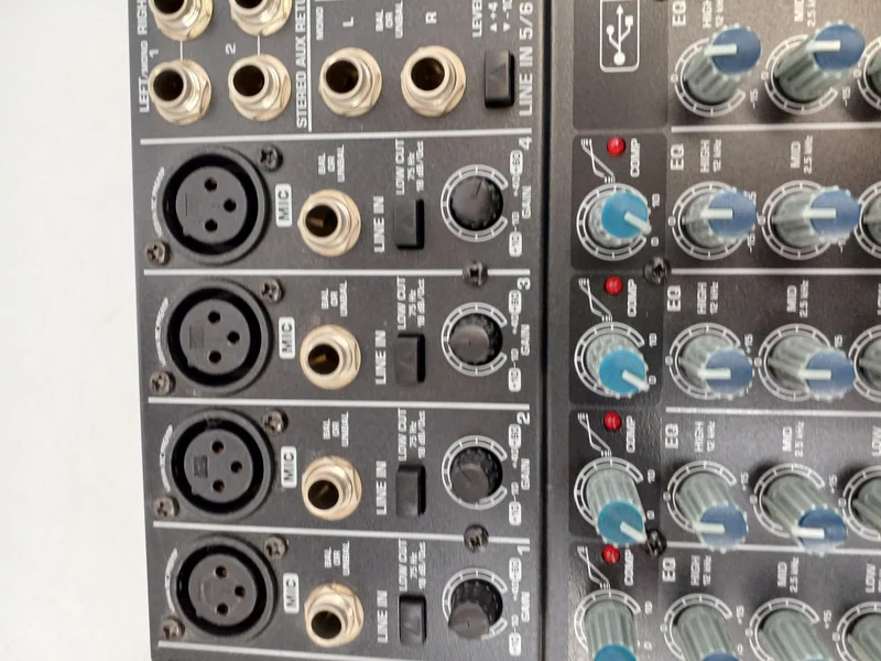 BEHRINGER Analogmixer XENYX X1204USB