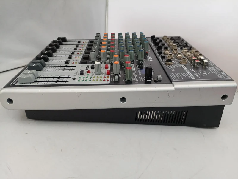 BEHRINGER Analogmixer XENYX X1204USB