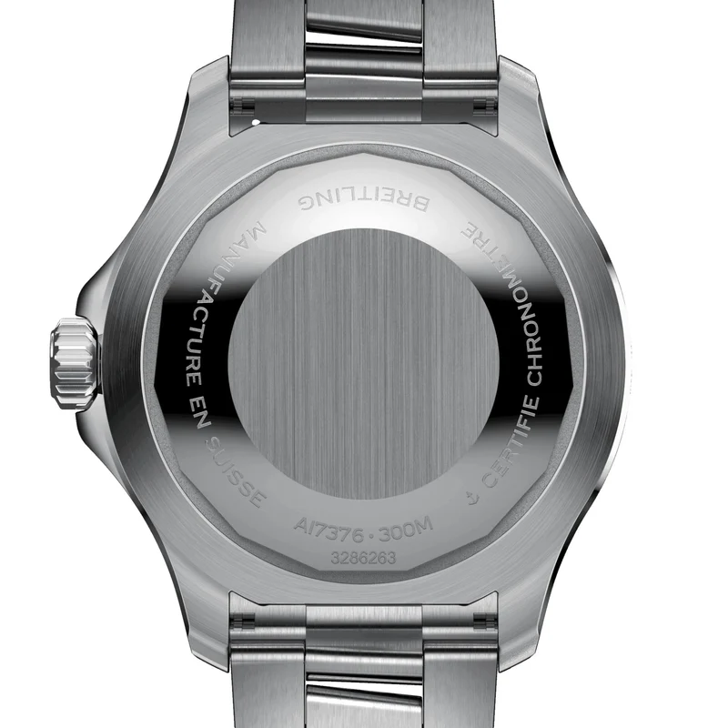 Superocean Automatic 44mm - Black on Bracelet