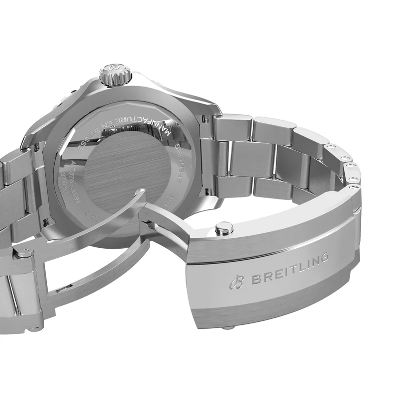 Superocean Automatic 44mm - Black on Bracelet