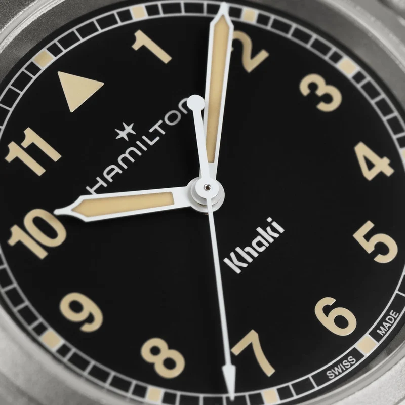 Khaki Field Quartz 33mm - Black on One-Piece Textile Strap
