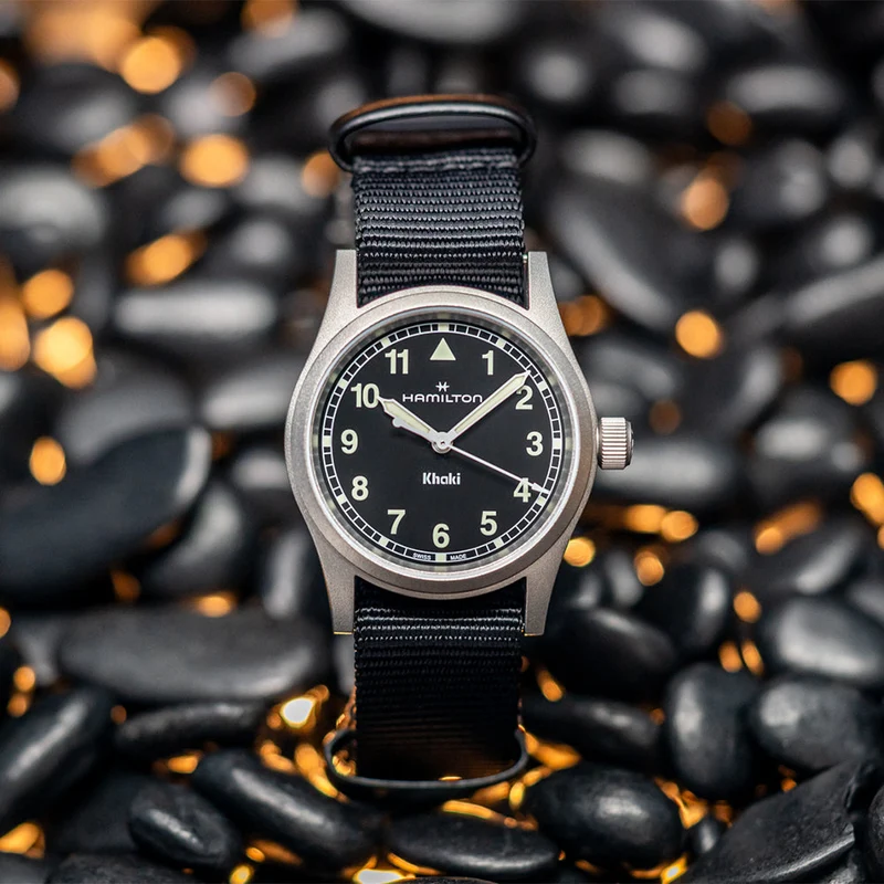Khaki Field Quartz 33mm - Black on One-Piece Textile Strap