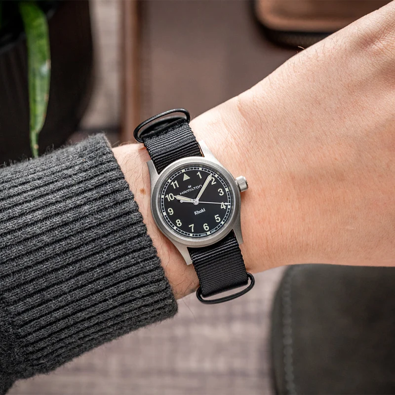 Khaki Field Quartz 33mm - Black on One-Piece Textile Strap
