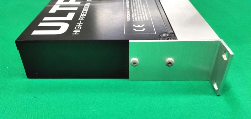 BEHRINGER Mikrofonvorverstärker MIC2200