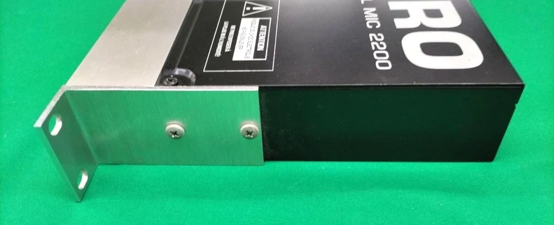 BEHRINGER Mikrofonvorverstärker MIC2200
