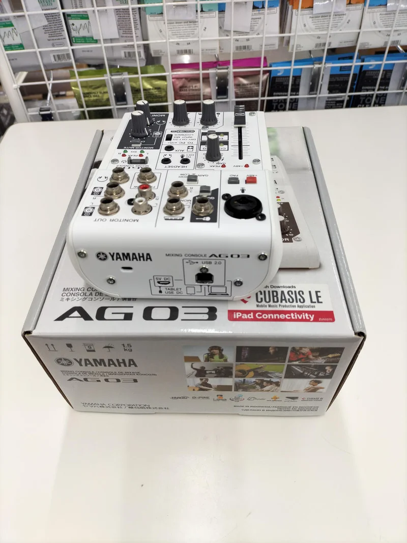 YAMAHA Mixer AG03