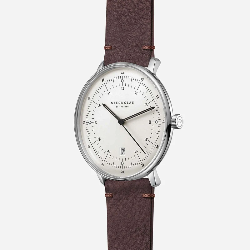 Hamburg Quartz 42mm - White on Leather Strap