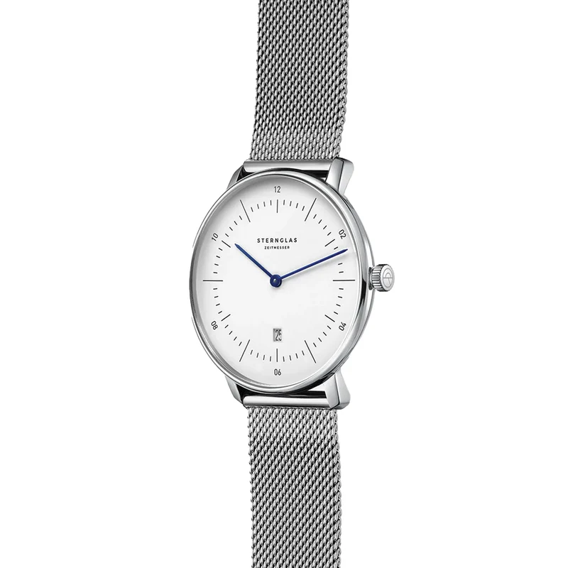 Naos XS Quartz 33mm - White on Bracelet