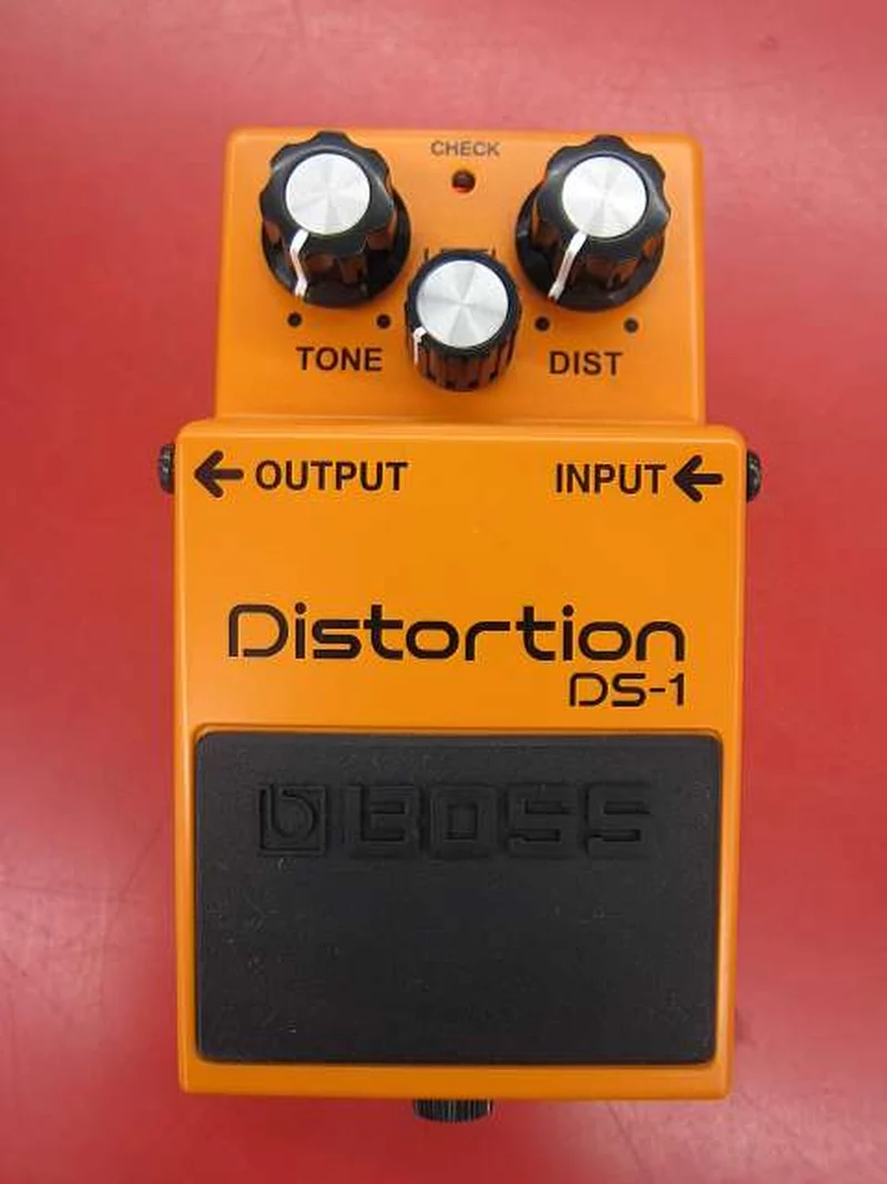 BOSS Distortion Effects DS-1