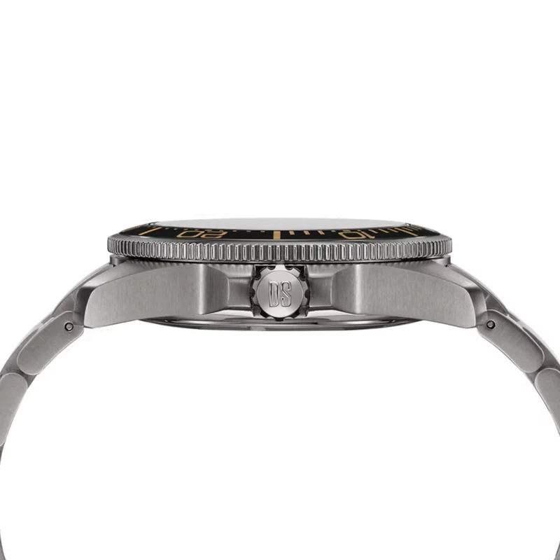 DS Action Diver Powermatic 80 Titanium 43mm - Black on Bracelet