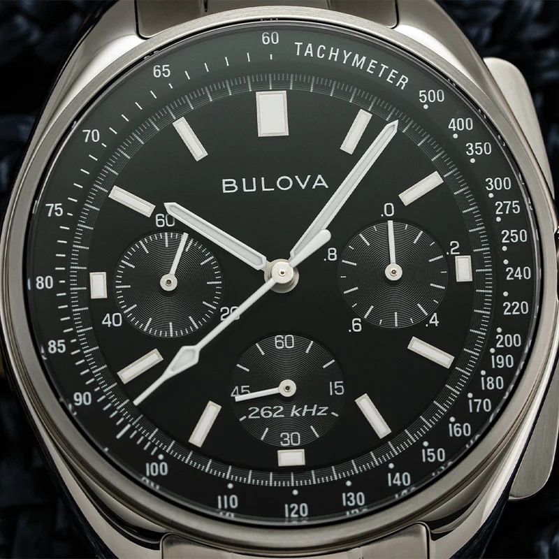 Lunar Pilot 43.5mm - Black on Bracelet