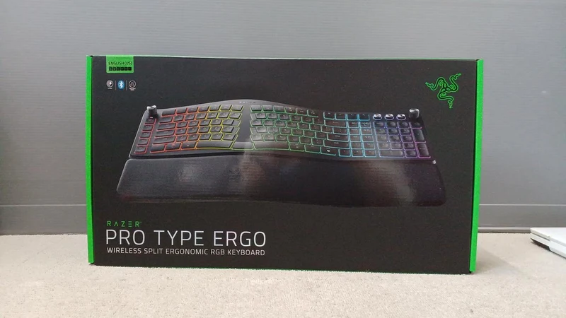 RAZER Ergonomische Tastatur RZ03-0544