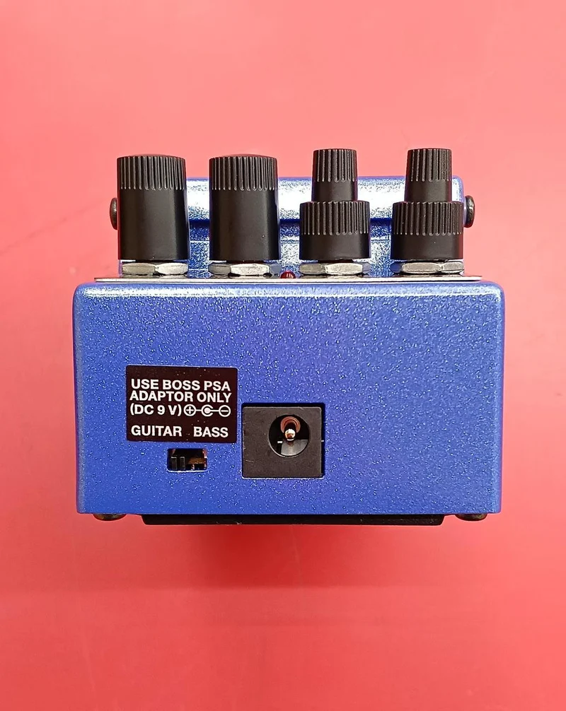 BOSS Effektpedal SY-1