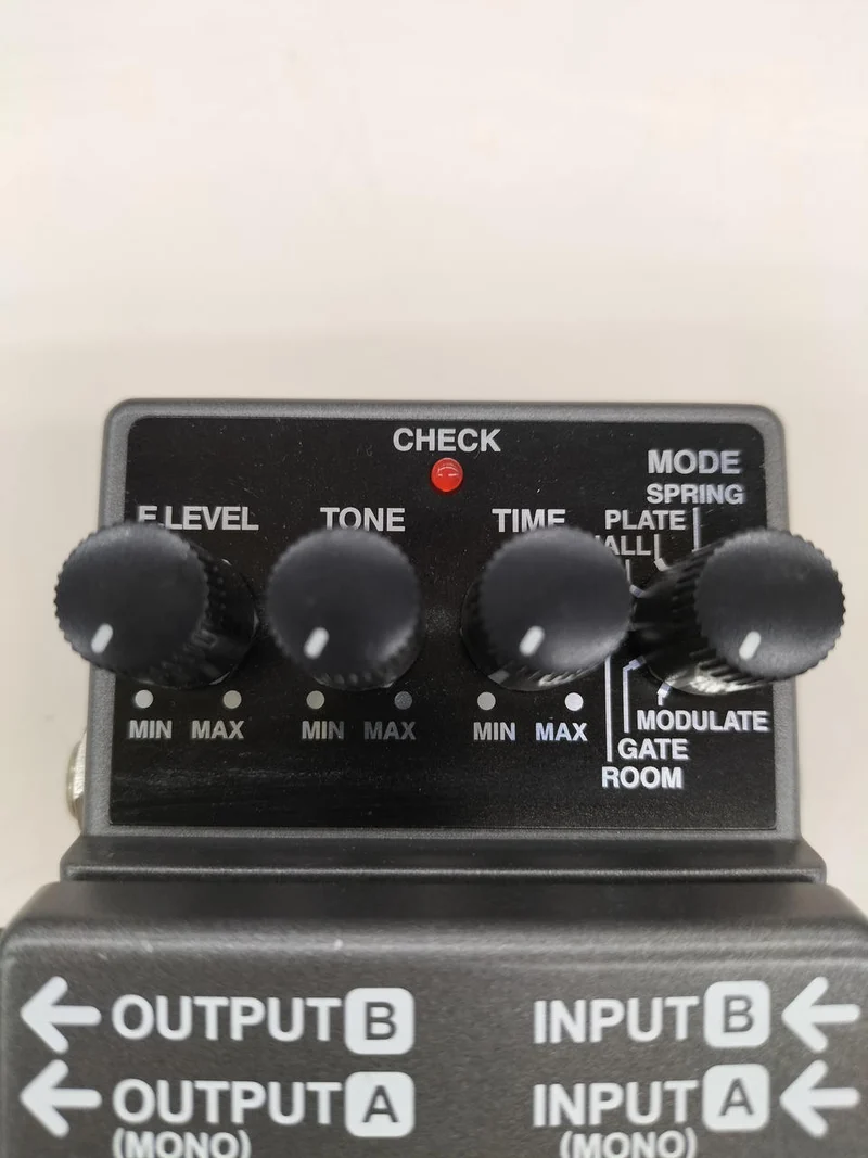 BOSS Effektpedal: RV-5