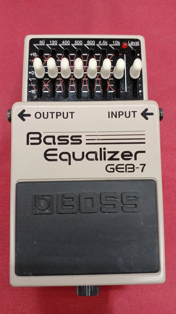 BOSS-Effektschlüssel: GEB-7