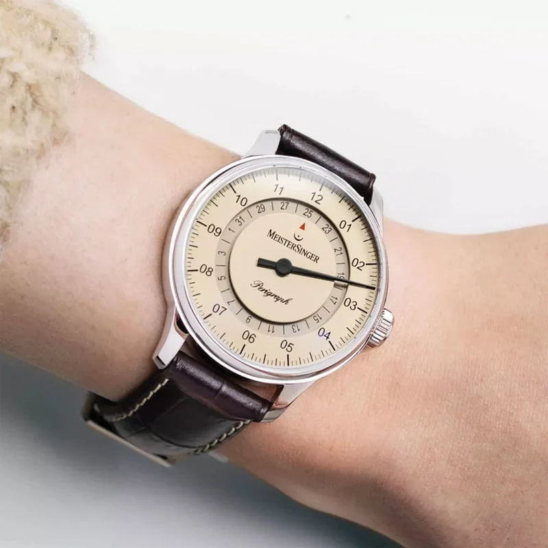 Perigraph 38mm - Ivory on Leather Strap