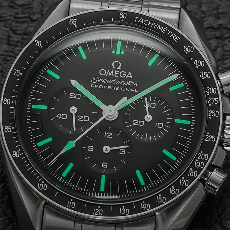 Speedmaster Moonwatch Professional Hesalite 42mm - Black on Bracelet