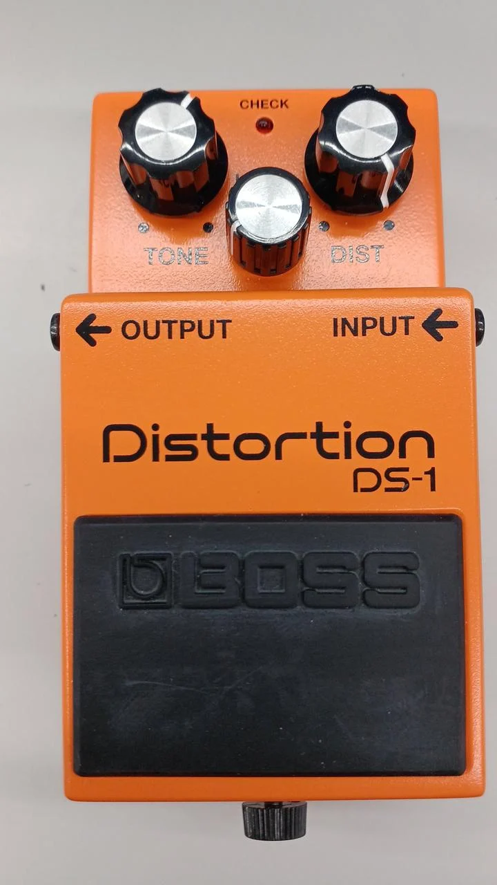 BOSS Effektpedal: DS-1